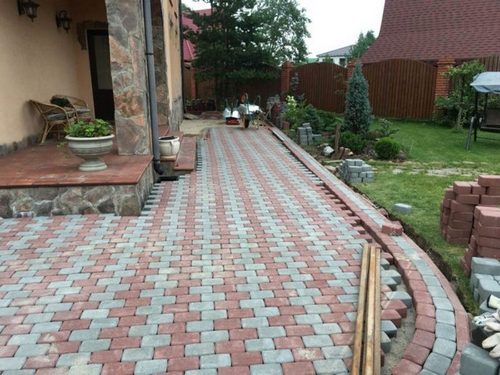 Укладка тротуарной плитки  в Наро-Фоминске